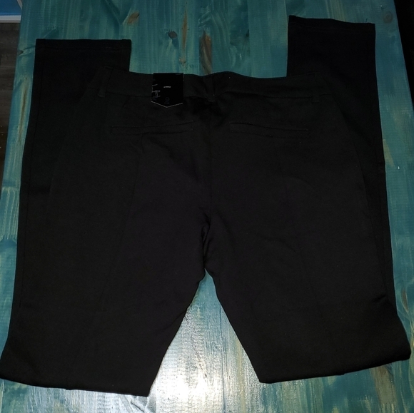 Stretch Black Pants with Quilted Detail Size 9 - Picture 6 of 9